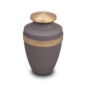 traditionele-bruine-urn-urnen-gouden-details